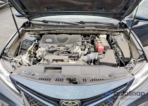 2018 Toyota Camry L z USA, uszkodzony, nr VIN 4T1B11HK3JU640338